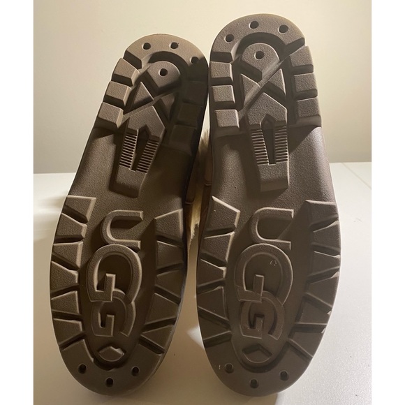 Ugg Women's Sundance II Revival Shearling Boots - Picture 8 of 8